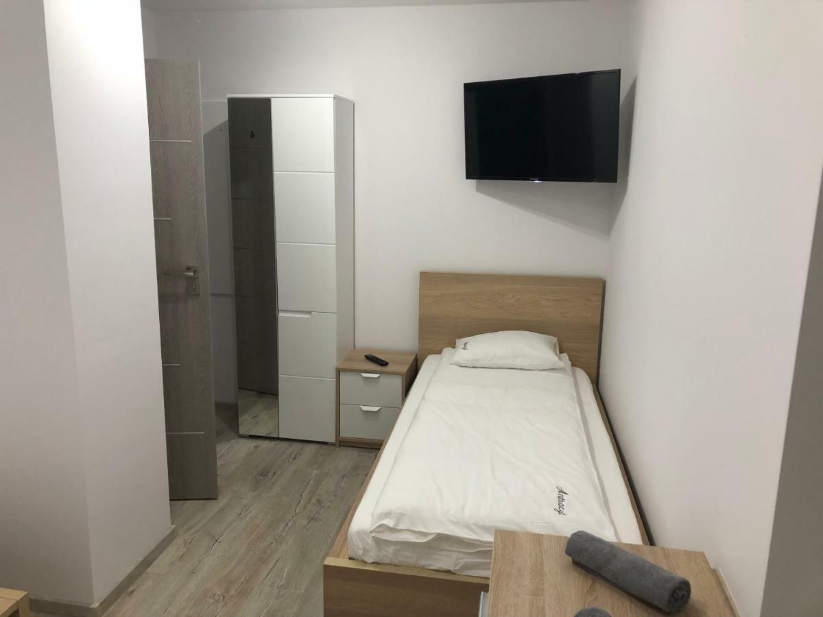 Pokoje Antracyt Skarżysko-Kamienna Exteriör bild
